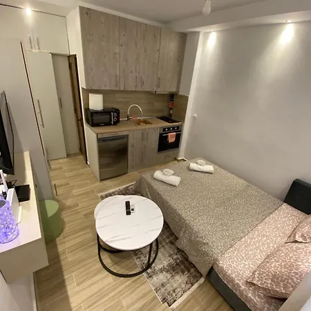 Апартаменты Melina House *