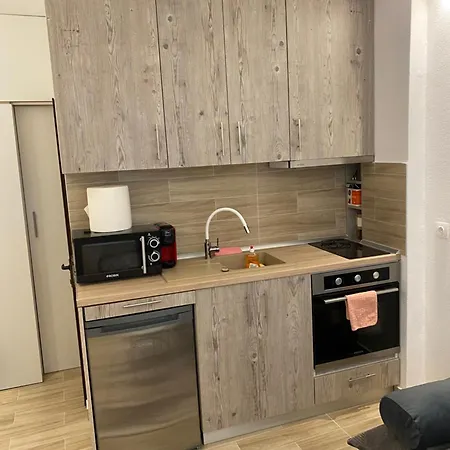 Melina House Apartment *